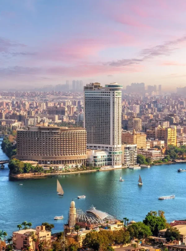 Skyline-over-the-Nile-in-Cairo